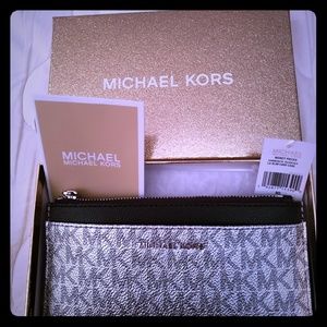 Authentic Nwt Michael Kors Lg Slim card case